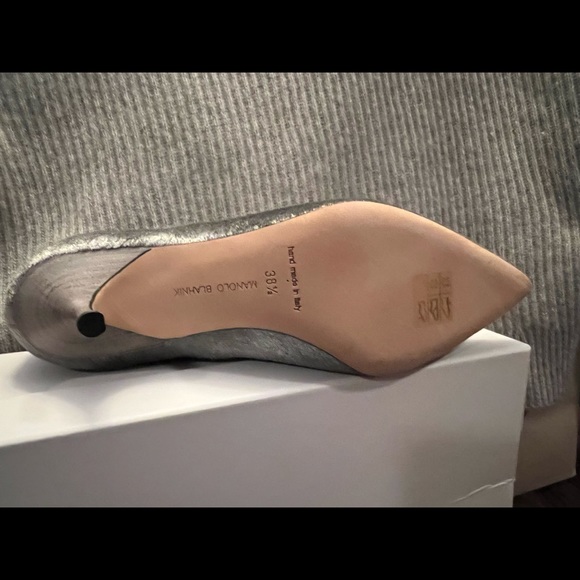 New Manolo Blahnik Dildi bootie silver pony hair- never worn. Reduced price! - Picture 7 of 7